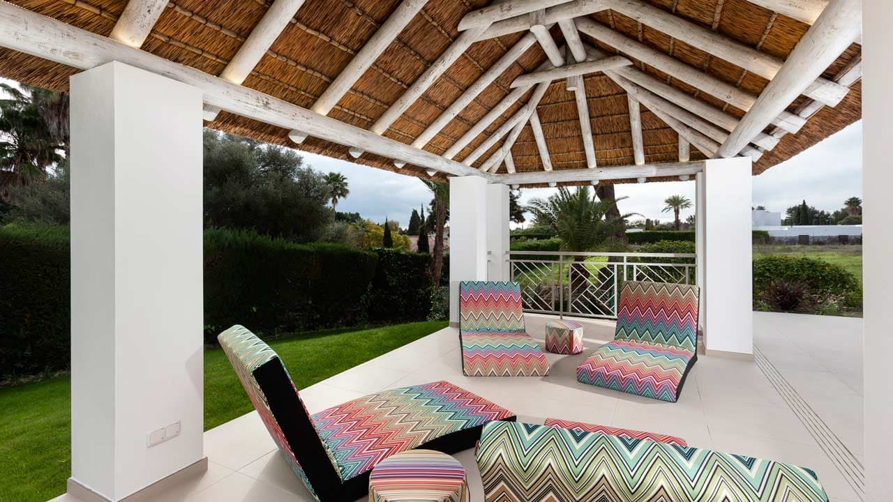 How to Create an Indoor/Outdoor Space That’s Fun and Functional