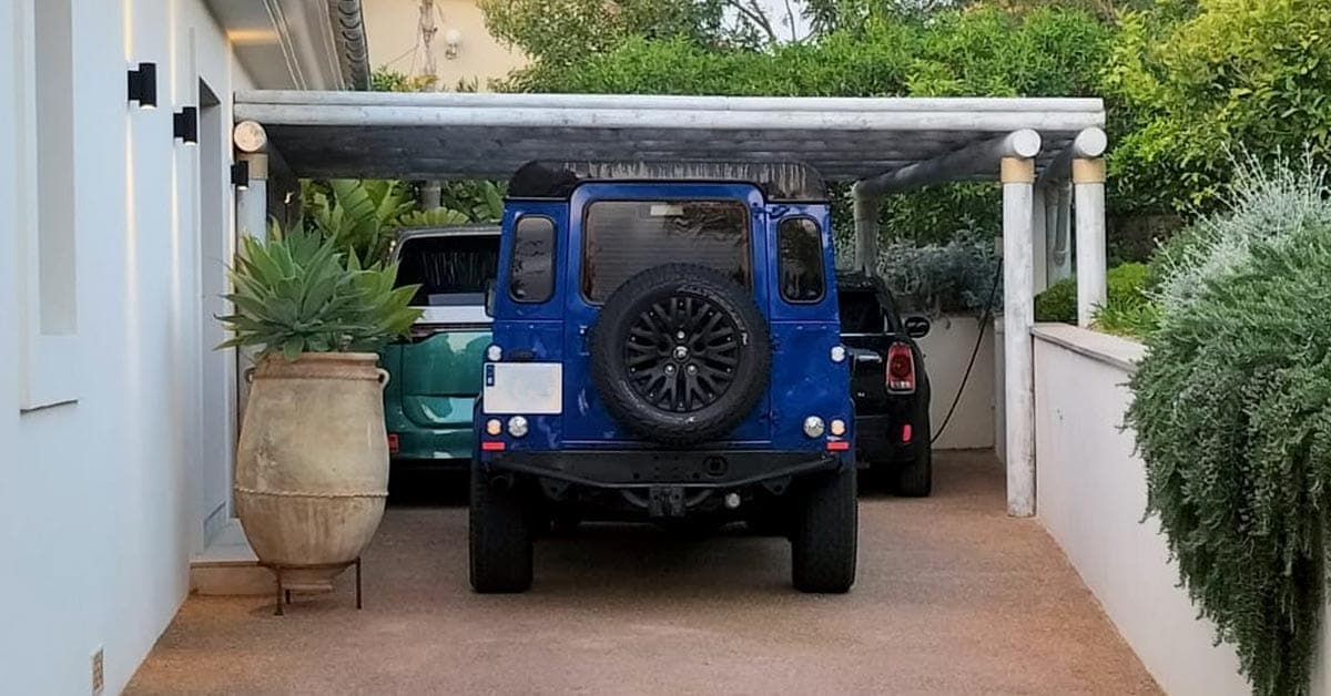 Wooden Pergolas for Carports, Balconies & Jacuzzis in the UAE